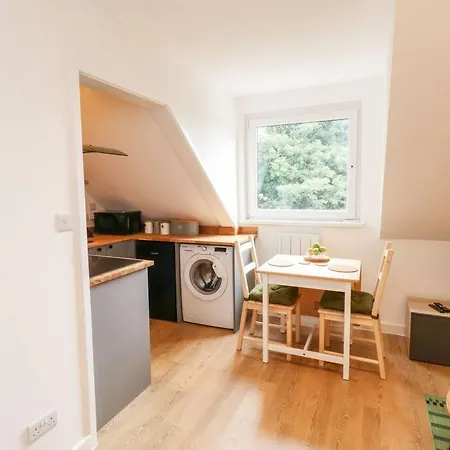 Cozy Seaside Hideaway With Free Parking Apartment Torquay Exterior photo
