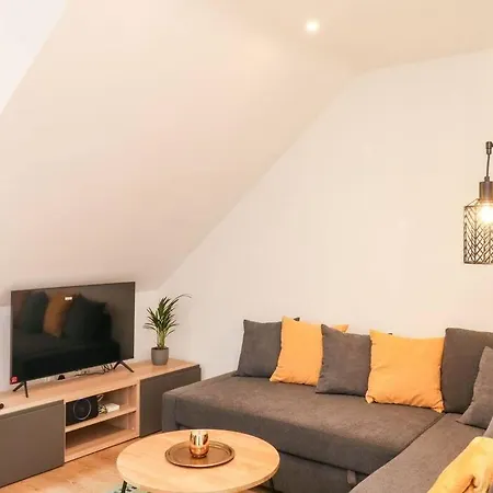 Cozy Seaside Hideaway With Free Parking Apartment Torquay Exterior photo