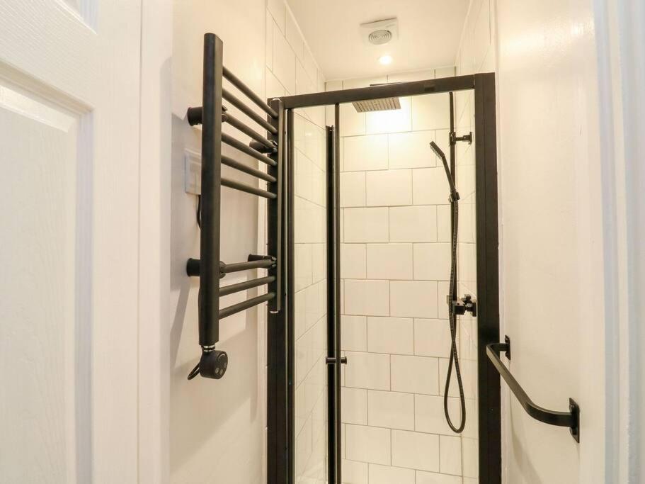 Apartamento Cozy Seaside Hideaway With Free Parking Torquay
