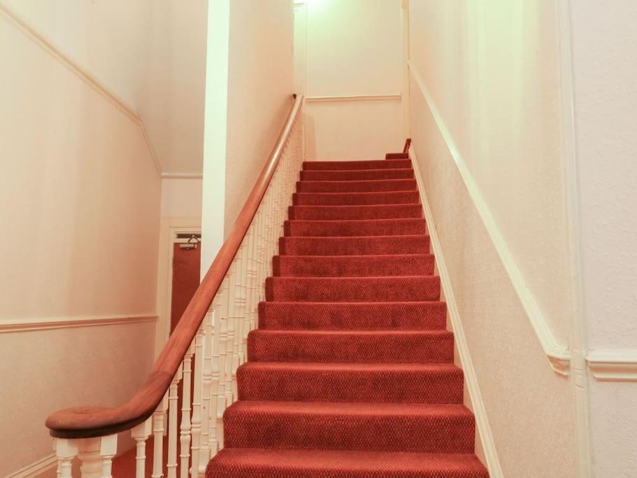 Apartamento Cozy Seaside Hideaway With Free Parking Torquay